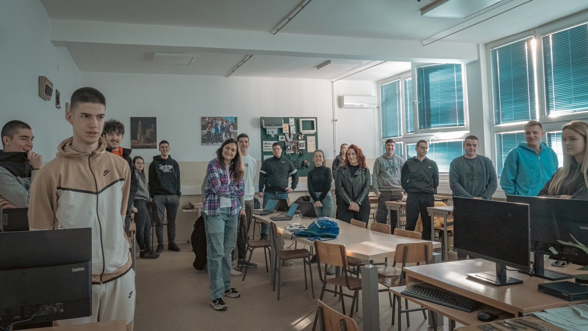 Web3Surf's tweet image. #Web3Academy #EthereumCaravan journey to Brus was enriched by diligent students and an amazing superstar guest speaker @tanjaweb3 

6 cities ✅
2 more to go