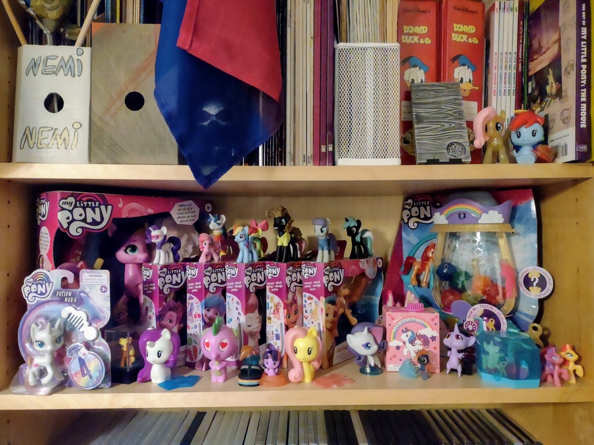 Elmers_Artstuff's tweet photo. Day 6 show your merch
I have more, but don have space to display them all
#Februpony https://t.co/XmL3Gq4t25