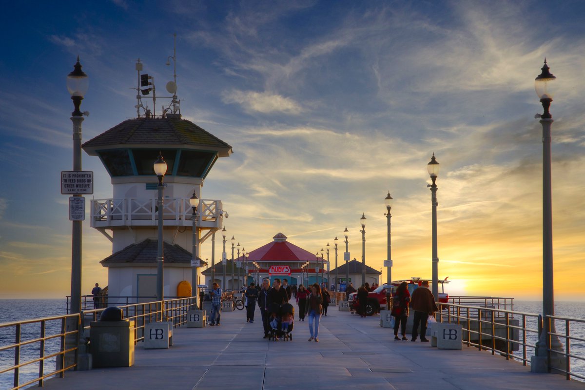 pixpro's tweet photo. @jasonrowphoto This is not my best pier image, but a recent one and it’s about a mile form where I grew up so I spent a lot of time on the HB pier as a kid and teen, and later as a young father.
#HBpier #HuntingtonBeach #photooftheday #rowcase #surfcity https://t.co/FvvcxGDhx8