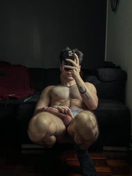 bf is about to ride me with no mercy ? https://t.co/4IdBxhBG9J