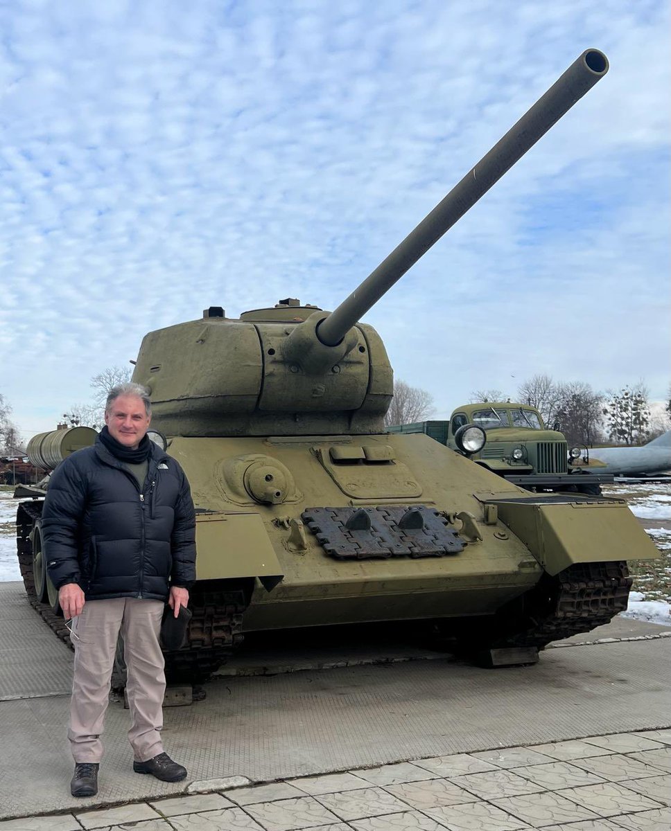 JackLopresti's tweet image. I’m looking forward to taking these conversations forward with UK Defence Ministers and officials as well as DE&amp;amp;S in my constituency of Filton and Bradley Stoke.

Ukraine must and will win this war.

As I have said on many occasions, Ukraine are fighting not only for the survival…