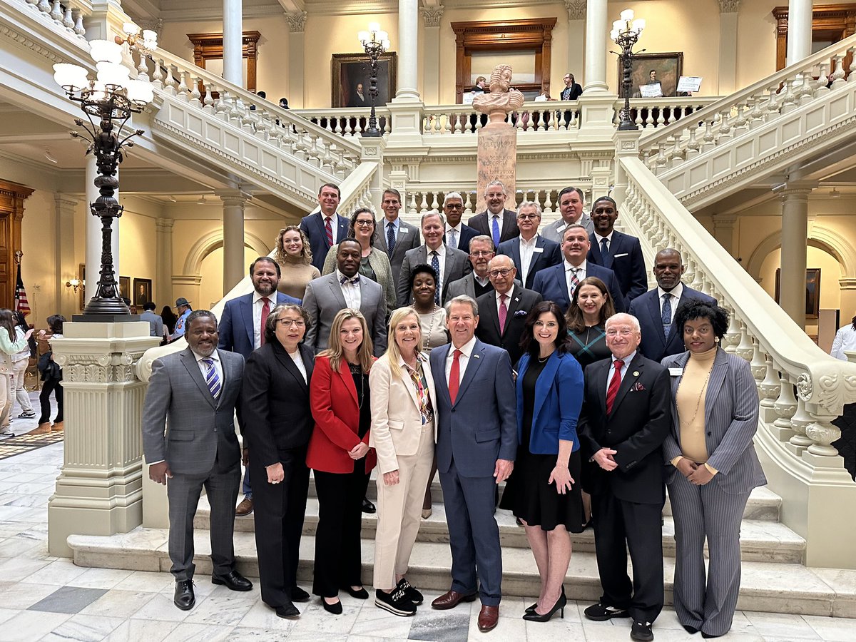 RBCATL's tweet photo. Thank you to everyone who joined us for RBC Capitol Day! Thank you to @GovKemp and @GAFirstLady for visiting with us and to Majority Leader @ChuckEfstration, Representative Omari Crawford, and Ian Carraway for taking time out of your busy schedules to speak with our board https://t.co/tkVVCRSpSZ