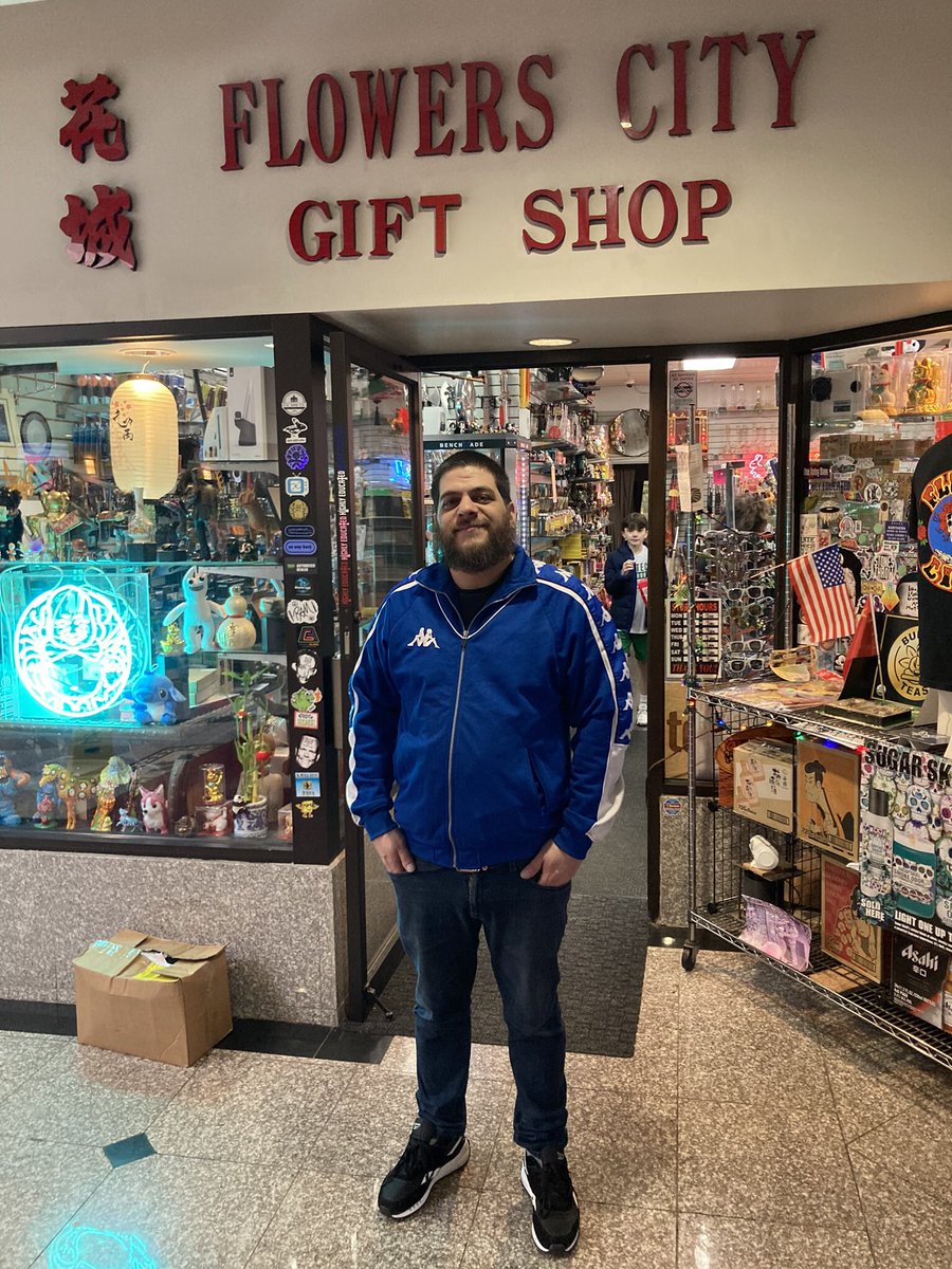 Met Michael Bentley, lifelong Clevelander & manager of Flowers City Gift Shop at 2999 Payne Ave in Cleveland's Asian Plaza. He shared the shop started in '93. He's been friends with the owners since meeting their son @CLEMetroSchools when they were kids. Photo: January 27, 2024.