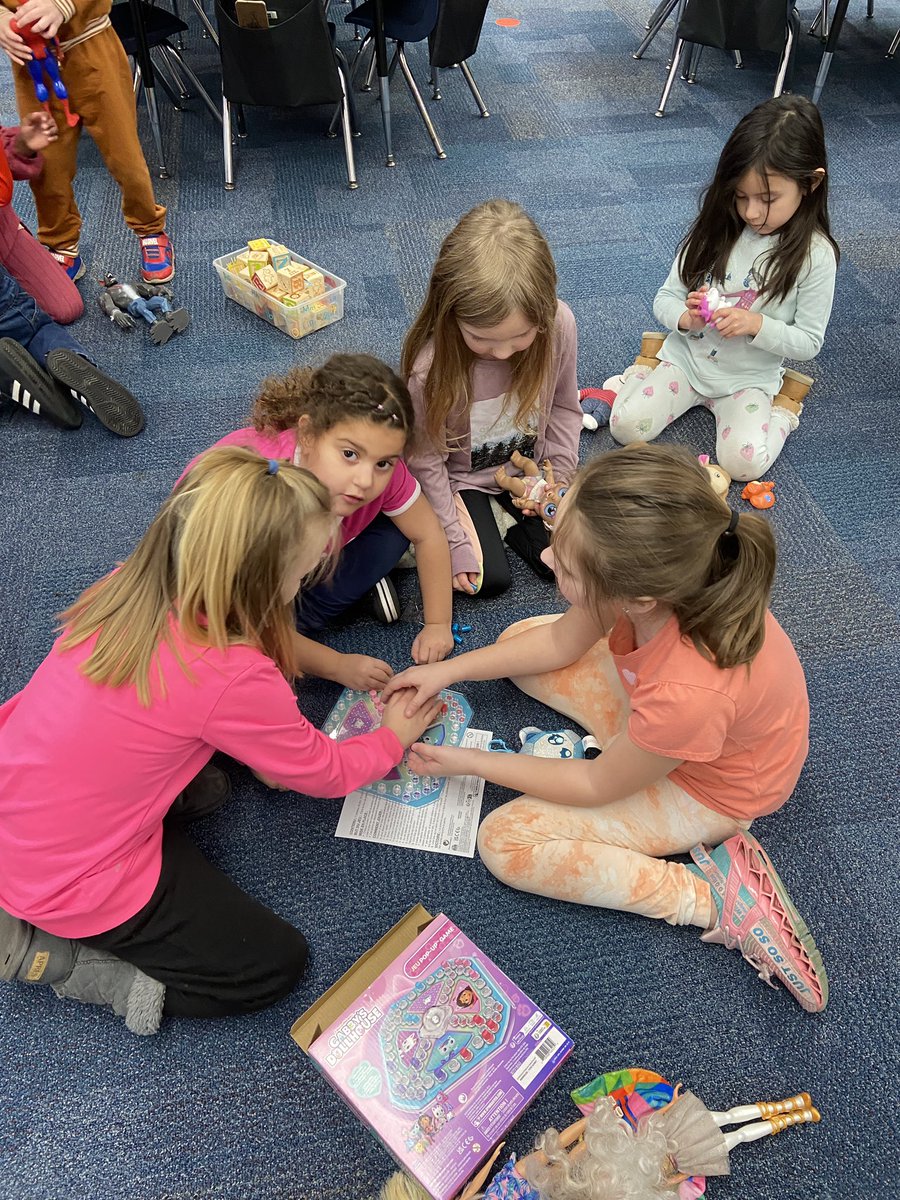 MrsTappsClass's tweet image. Our Global Day of Play is just getting started. #LWGSPD2024 #DecaturProud #GSPD2024