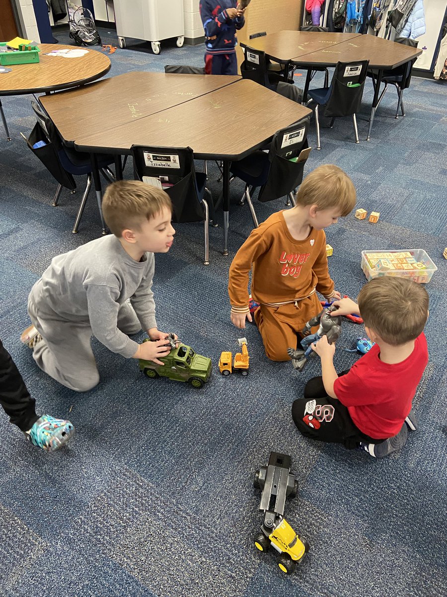 MrsTappsClass's tweet image. Our Global Day of Play is just getting started. #LWGSPD2024 #DecaturProud #GSPD2024