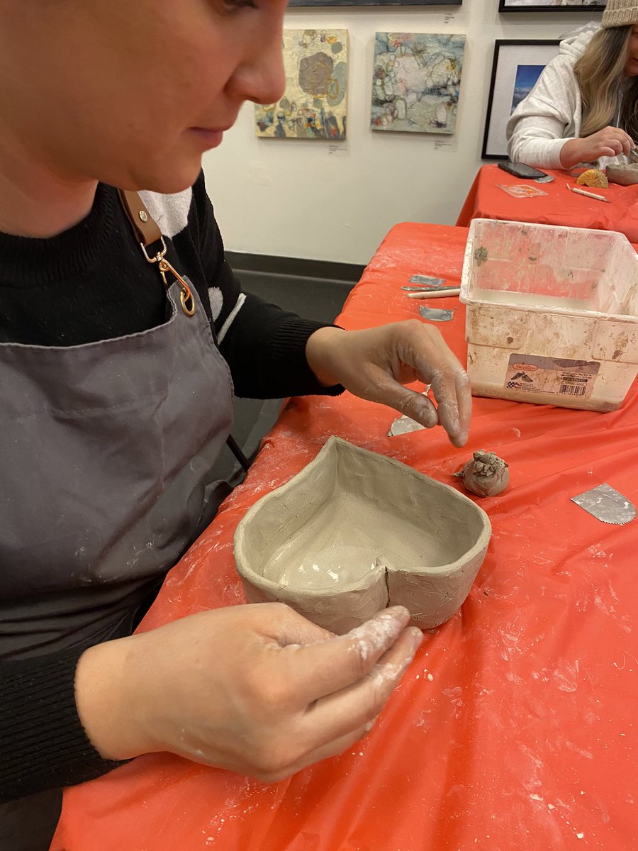 fineartje's tweet image. Don’t miss the gallery’s 2Day Ceramic Workshop with #artist Jake Edwards.
Hearts on 🔥
More info at jorfineartgallery.com
#ceramicworkshop #jorfineartgallery #claytonca #bayarea #sanfrancisco