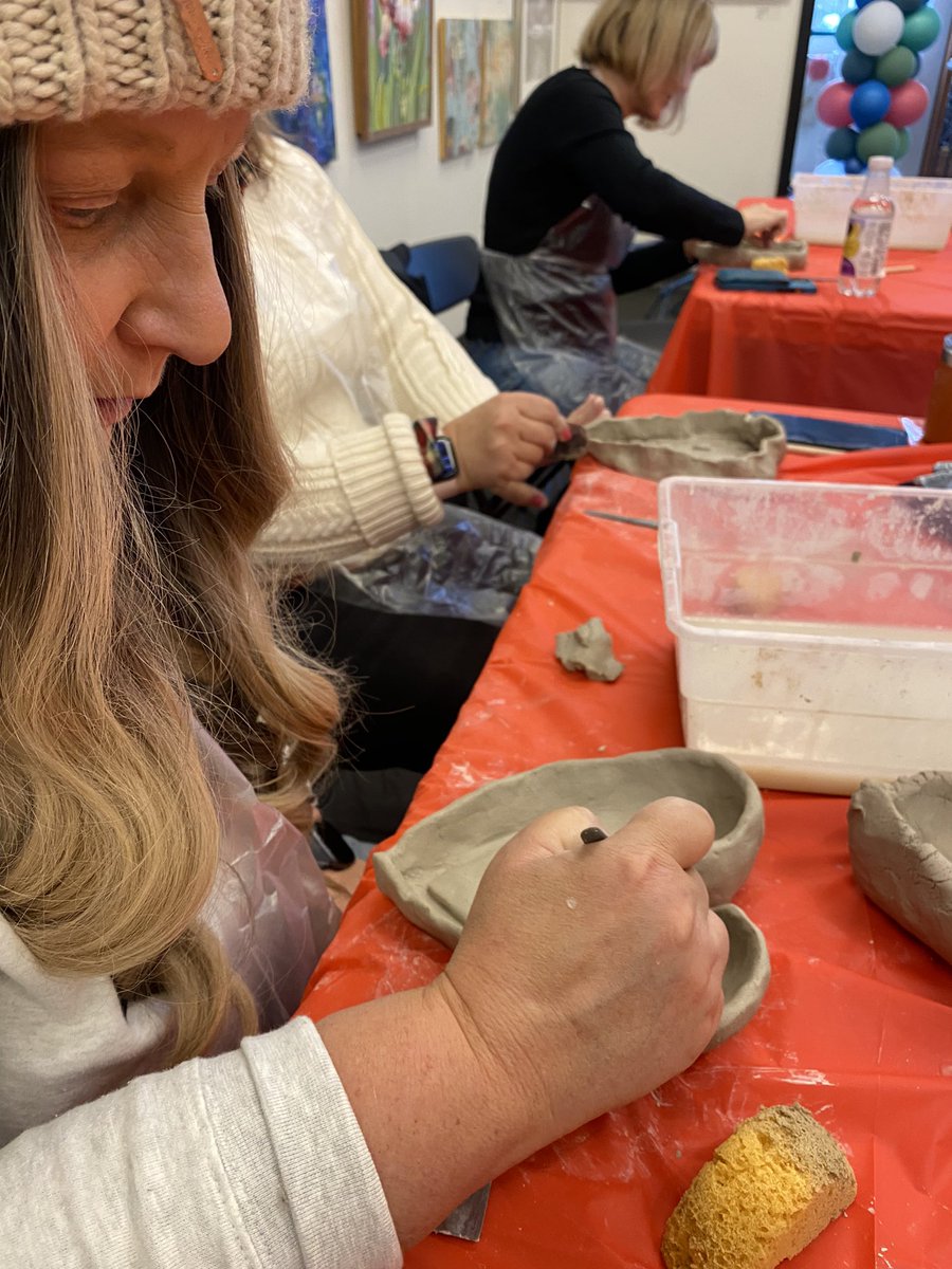 fineartje's tweet image. Don’t miss the gallery’s 2Day Ceramic Workshop with #artist Jake Edwards.
Hearts on 🔥
More info at jorfineartgallery.com
#ceramicworkshop #jorfineartgallery #claytonca #bayarea #sanfrancisco