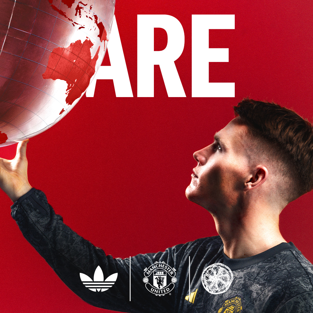 ManUtd's tweet photo. 🌹 Roses 🌹 Are 🌹 Red.

#MUFC || @adidasFootball