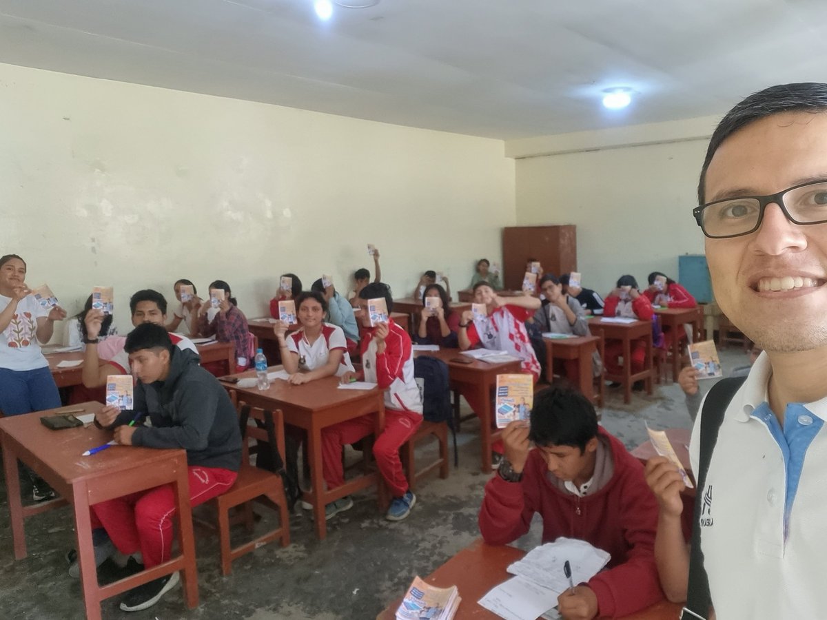 TarrilloDany's tweet photo. [Promoción de matrículas 2024]
Visitando al gerente de la Cooperativa SCB y las clases vacacionales del Colegio Ponazapa, compartiendo nuestras matrículas y actividades 2024 del #ColegioAdventistaAltoMayo.
#EducaciónAdventista más que enseñanza #Perú #MiNOP #UPN. https://t.co/MKBgr0QU9d