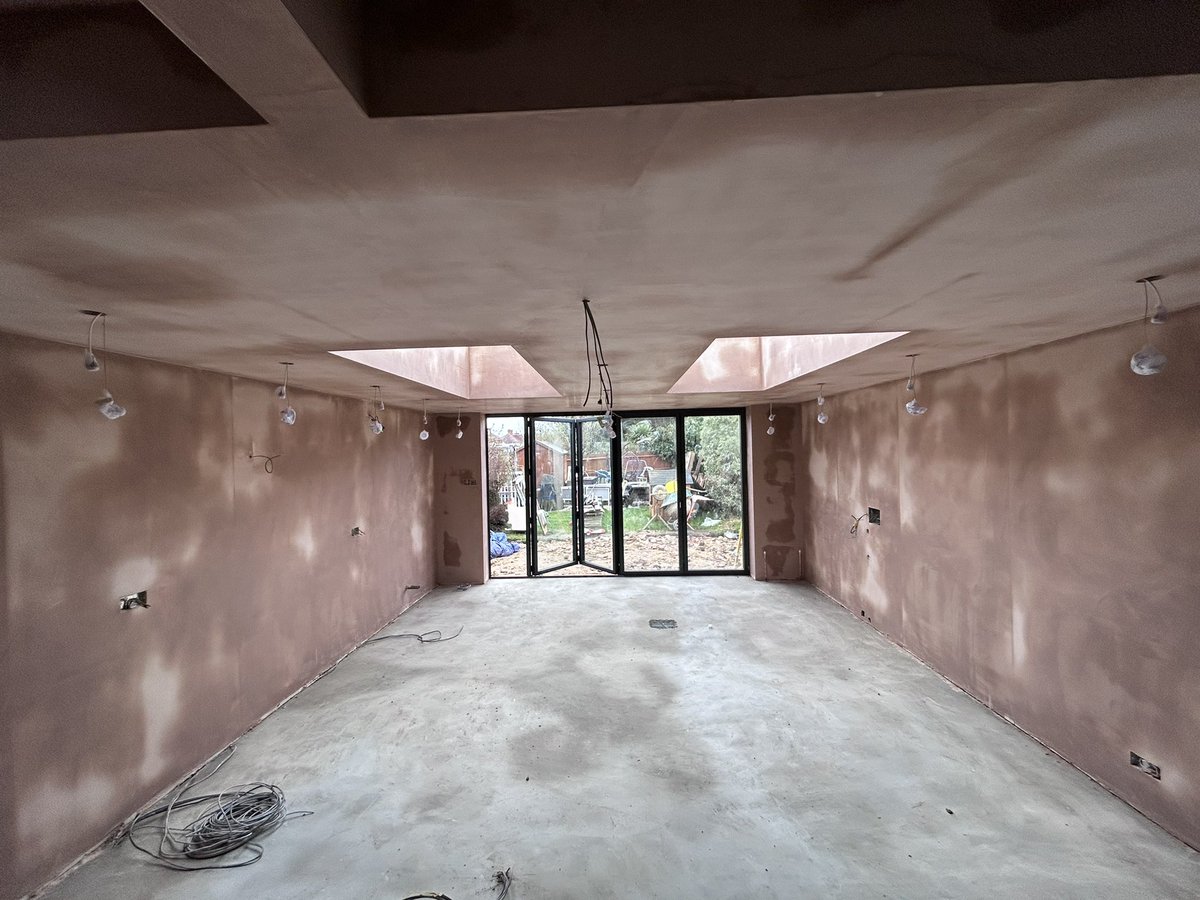 EXTENSION COMPLETE✅ … Today we finished the skimming of a newly built extension in Welling . 

This was a lovely job to be on, with new plasterboards in all areas making our job even easier to get a lovely smooth finish !