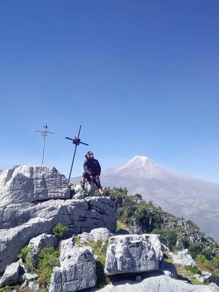 edwinfbacatlan's tweet photo. Y en cada cumpleaños me prometo regalarme nuevas experiencias, nuevos amigos, nuevas rutas y nuevos sueños. ✨

🗻⛰️🏞️🌋🏔️🌄 https://t.co/sZHx8hAah2