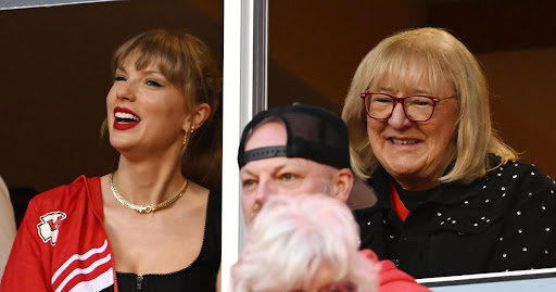 Mirror NFL tweet media