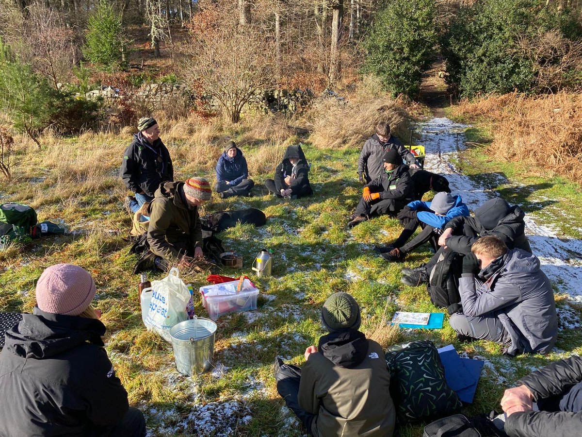 Week 2 of our Outdoor Woodland Learning Scotland group. This week the pupils were joined by a team of foresters- learning the skills of the trade. #TeamEA ⁦⁦<a href="/TeamElginAcad/">@TeamElginAcademy</a>⁩