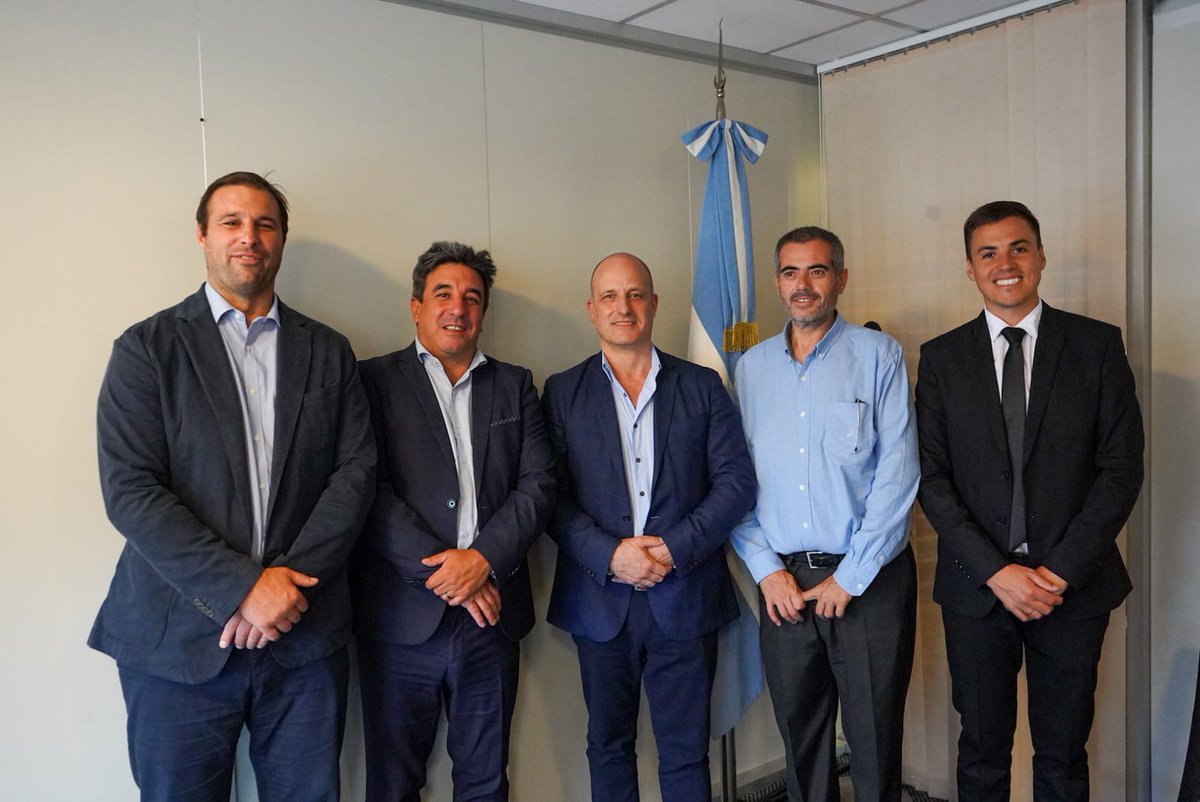 Autoridades de Turismo de la #Patagonia participaron de la presentación del programa #cuotasimple 

📢La propuesta nacional contempla la financiación para viajeros en 3 y 6 cuotas fijas con tarjetas 💳de crédito y con la tasa más baja del mercado para viajar por #Argentina