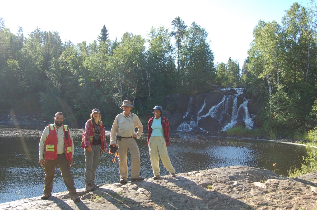 Interested in #mapping this summer & learning more about structural geology in #greenstone belts? Apply with @MERC_Geoscience and join our Atikokan researchers as a Metal Earth field assistant! Meals, travel, and accommodations are covered. Details: merc.laurentian.ca/sites/default/…