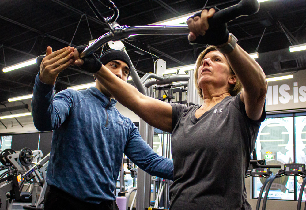 ToddSmithFit's tweet photo. Look at that focused determination! 👀

It's not just about the machines and the movements; it's about the mental fortitude to keep pushing forward. Every day, every workout, you're getting stronger, and it all starts with 'I CAN'. 

Join us and transform your mind and body! https://t.co/vQOUsosbgN