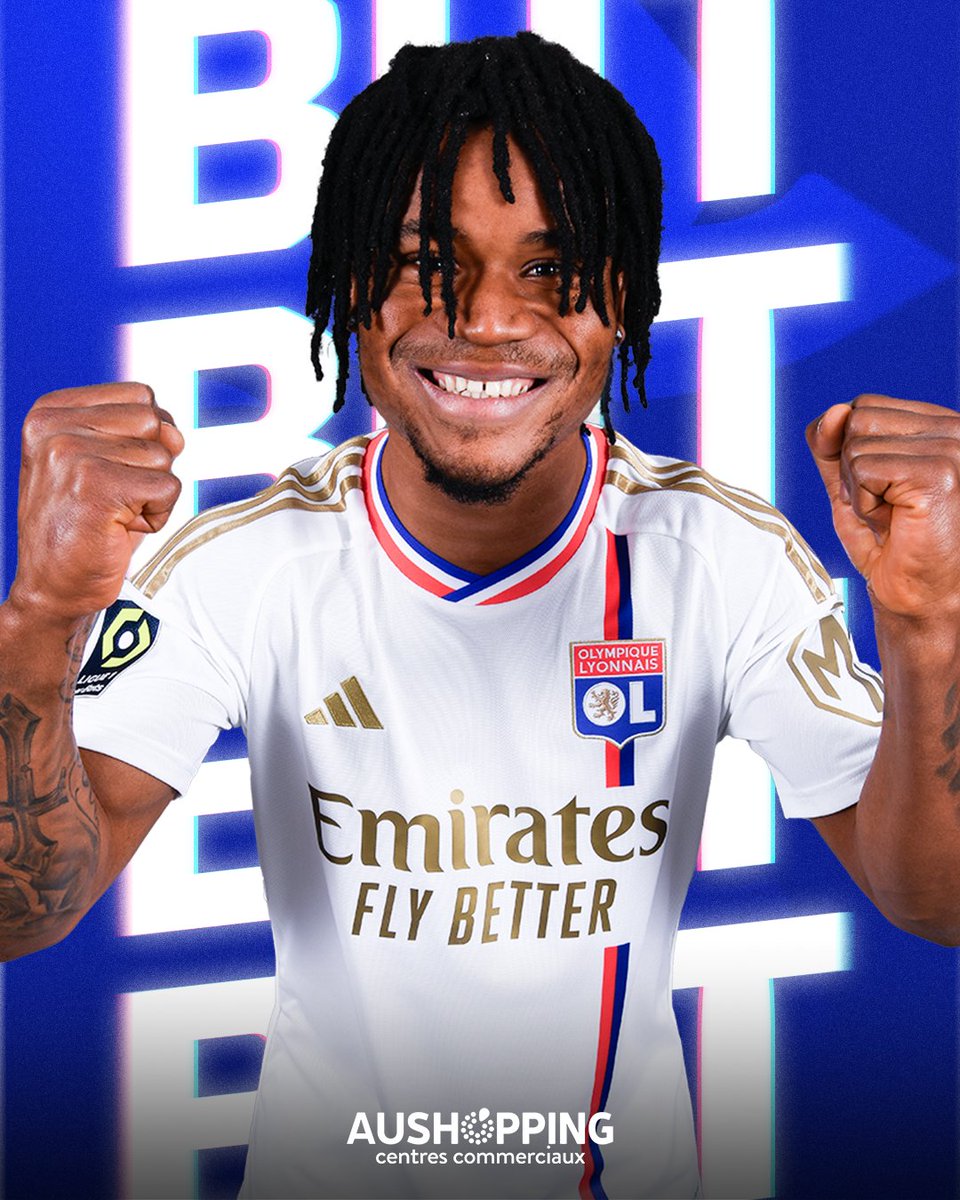 OL's tweet photo. 40' 𝗚𝗚𝗚𝗜𝗜𝗜𝗜𝗜𝗙𝗙𝗙𝗙𝗧𝗧𝗧𝗧𝗧 👊

Oh le petit piqué de Gift Orban qui vient tromper Chevalier ! 🔥🔥🔥

1-0 #OLLOSC https://t.co/xLVPDmErW0