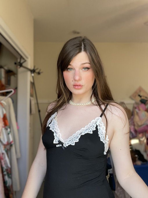 I did my makeup a little differently , I really liked it ! Good morning ~ https://t.co/HeG2NB0m65