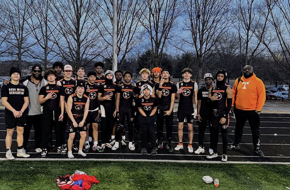 Put in work with the crew this weekend!! #TennesseeRisingStars #7on7 #TnTakeOver #HardworkDedication