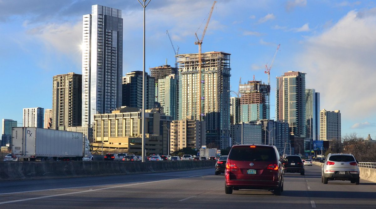 Thanks to Mopacs at Skyscraperpage for this.  This is the same view looking towards Rainey circa 2006 and now.  In just a year in a half this will look a lot different when the U/C towers including the supertall are topped out.