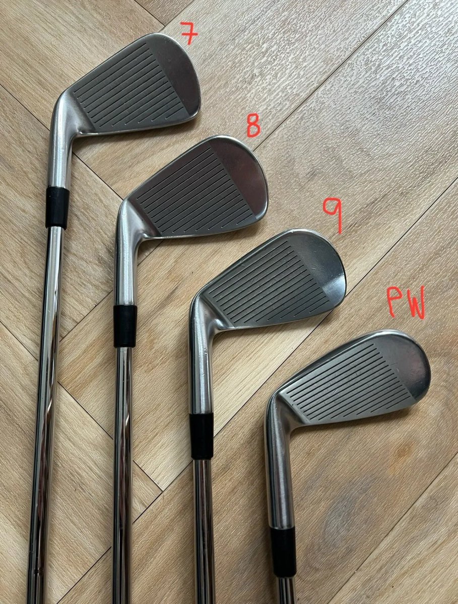 For sale 
x100 shafts let me know if interested 
£300