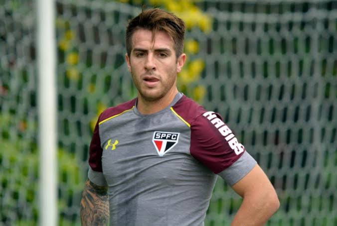 Guine ™ tweet media