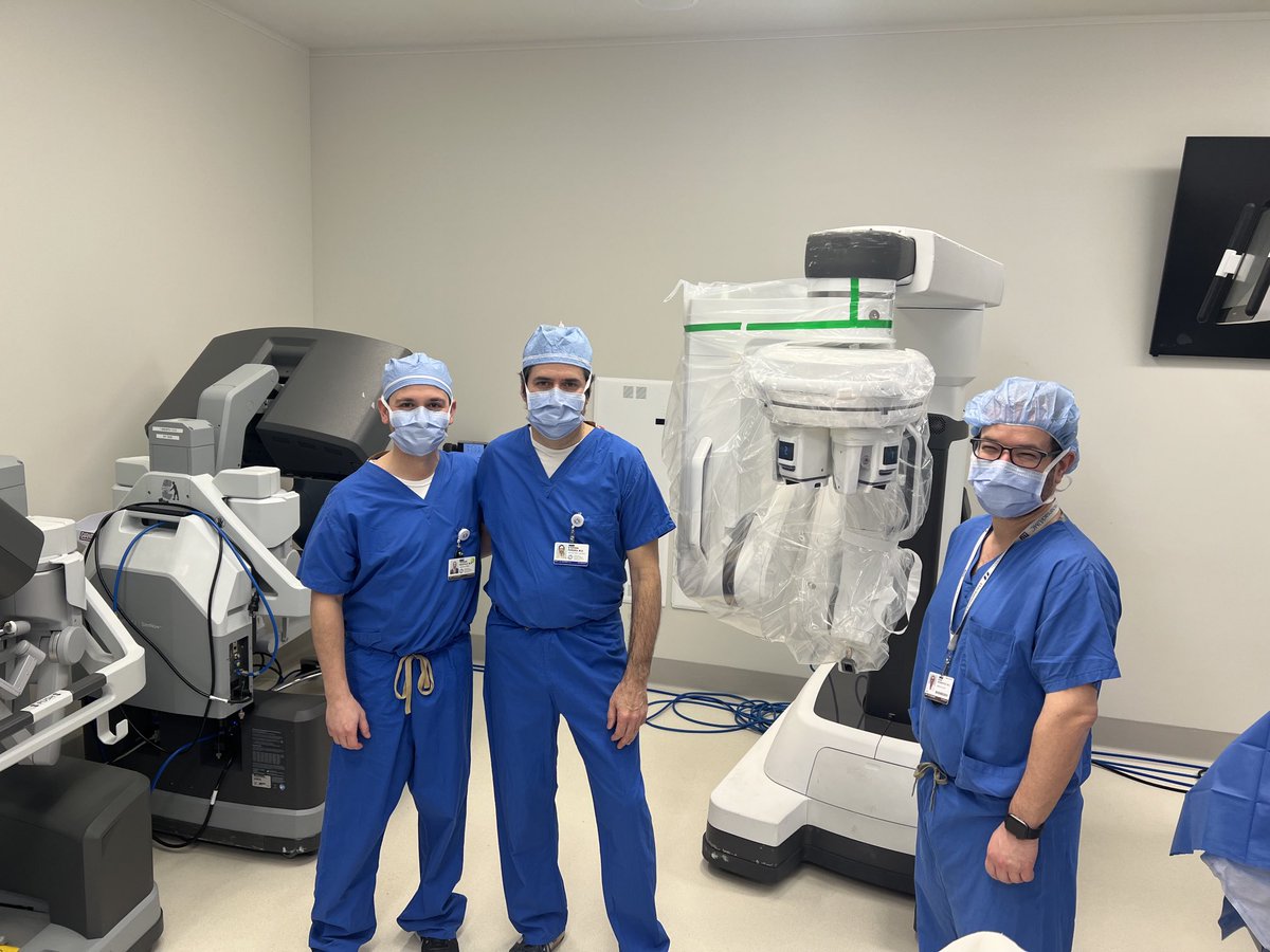 Congratulations to ⁦<a href="/DrRosenstock/">Adam Rosenstock</a>⁩ ⁦<a href="/SGPereiraMD/">Stephen Pereira, MD</a>⁩ ⁦<a href="/DrGeorgeMazpule/">George A. Mazpule, MD FACS</a>⁩  1st in Northeast  to perform SP TEP hernia repair. Now on to Gallbladder. ⁦<a href="/HMHNewJersey/">Hackensack Meridian</a>⁩ again leading the way in robotics! All under IRB approved  protocol. ⁦<a href="/DoctorHoRo/">Howard Ross</a>⁩