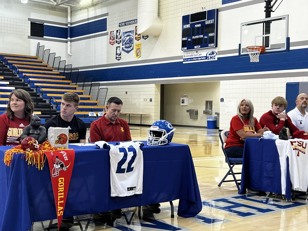 Brock Baldridge (@brock_baldridge) on Twitter photo Big day for St. Mary’s-Colgan and their football program as 3 local guys are staying home joining Pitt State🦍
Another gets to play football in tropical paradise🌴
Cooper Simmons (Pitt State)
Jade Tenry (Ave Maria)
Tristan Voss (Pitt State)
Tucker Harrell (Pitt State) Big day for St. Mary’s-Colgan and their football program as 3 local guys are staying home joining Pitt State🦍
Another gets to play football in tropical paradise🌴
Cooper Simmons (Pitt State)
Jade Tenry (Ave Maria)
Tristan Voss (Pitt State)
Tucker Harrell (Pitt State)