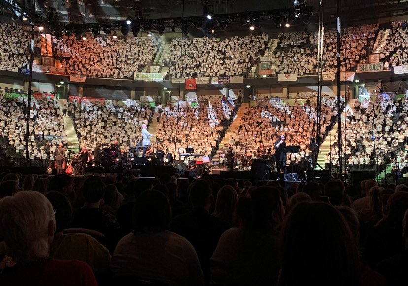 Last night had privilege to attend ‘Young Voices in Concert’ ❤️Amazing to see and hear the largest school concert in the world⭐️ #youngvoices #education #talent #joy #school