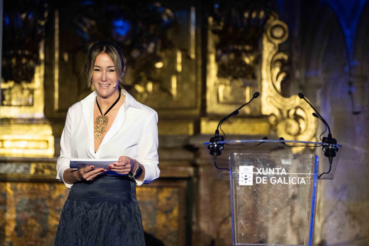 MariaCheda's tweet photo. Hoxe celebramos os Premios da Cultura Galega. Parabéns a todos os galardoados, namorada da organización e feliz de poder formar parte desta marabillosa historia.
Agradecida. 
Que viva a Nosa Cultura, de Galicia, de Todos! 
#premiosdaculturagalega Somos unha terra chea de cultura. https://t.co/MCOBuJkpnF
