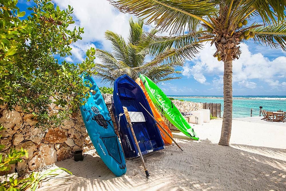 WWDreamvillas's tweet image. Indigo villa Anguilla now offers a new option for smaller groups of 5 bedrooms or more this season. This amazing opportunity includes our newly introduced bed and breakfast Chef Service. 
Link to villa details:-buff.ly/2Z7JiVW 
#anguilla #littleharbour #luxuryvilla #chef