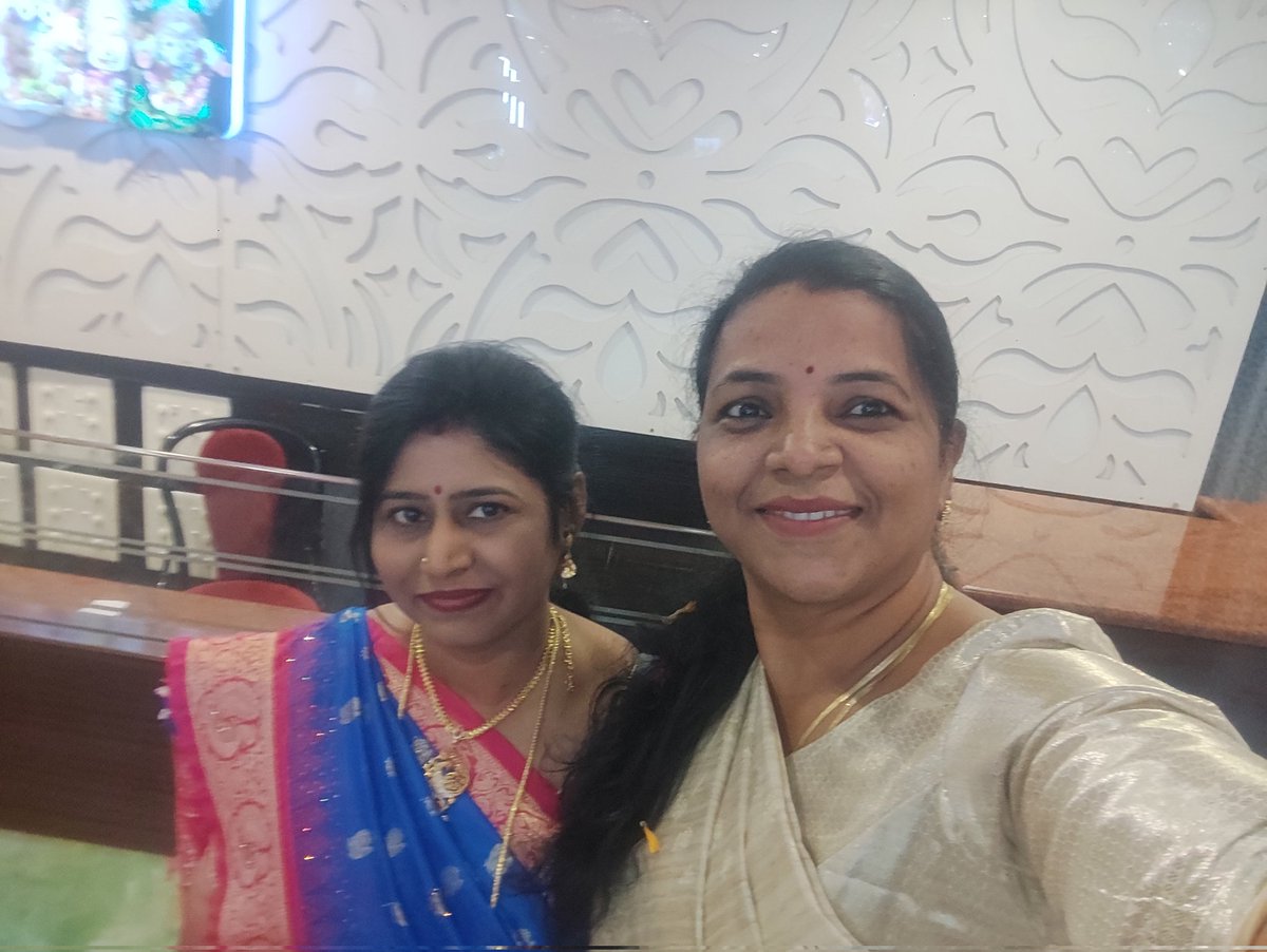 truptimayeemak1's tweet photo. ଆସିଲା ପ୍ରଥମ ସର୍ବେକ୍ଷଣ ରିପୋର୍ଟ ବିଜେପି 11 ଲୋକସଭା ଆସନ ରେ ଆଗୁଆ ରହି ବ. 9 ବିଜେଡି 1 କଂଗ୍ରେସ.
ଆମ୍ଭେ ଭାବିପାରିବା ଏହି ଆକଳନ ଆଗକୁ ପରିବର୍ତ୍ତନ ହୋଇପାରେ.
#Jayhobjp
#SurveyReportofOdishaParliamentarySeats
@dpradhanbjp https://t.co/jnFpupiAtD