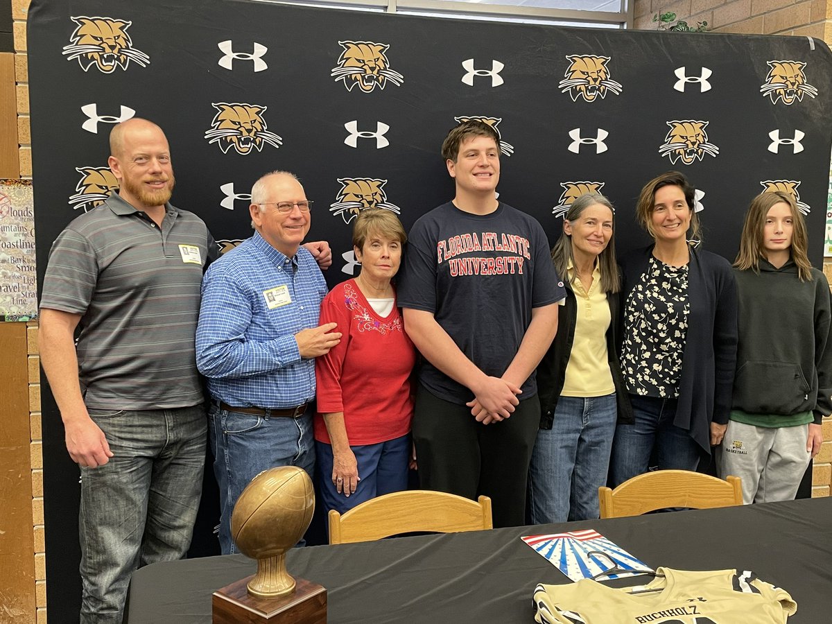 Congratulations to <a href="/DylanLloyd71/">Dylan Lloyd</a>. He signs his National Letter of Intent with <a href="/FAUFootball/">Florida Atlantic Football</a>. <a href="/BuchholzFB/">Buchholz HS Football</a>