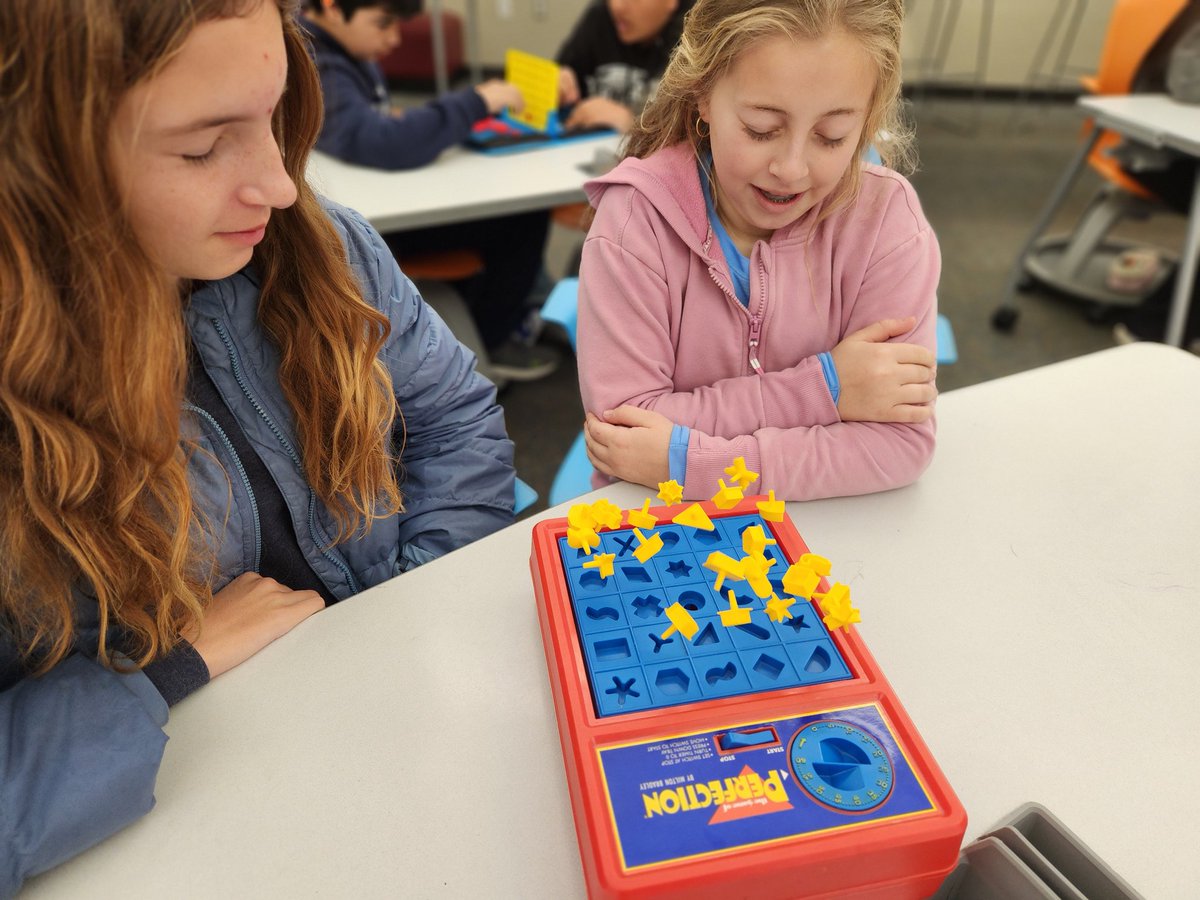 HallMiddle's tweet photo. It's the best day of the year! Hall LOVES @GSPlayDay! #wearelcmsd #hallmiddle #globalschoolplayday #gspd2024 https://t.co/qJImlKgytl