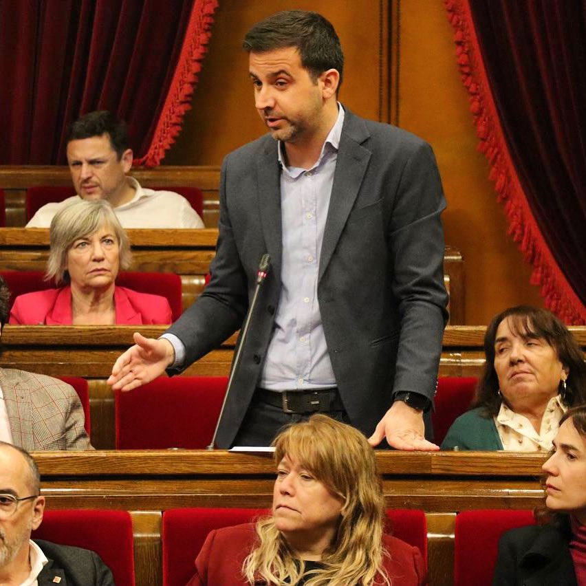 📆 Portem 9 anys per posar en marxa el Centre de Formació Professional de l’Automoció, ubicat a Martorell. 

❌ Després de moltes promeses i 20M€ invertits, avui encara no s’imparteix CAP curs d’FP. 

👎🏻 En això, el Govern tampoc ha estat a l’alçada.