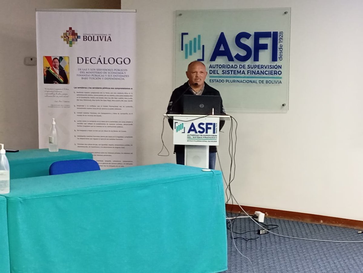 JusticiaBol's tweet photo. #JusticiaInforma | El #Conalpedis, desarrolló el taller de sensibilización de la Ley 977 de Inserción Laboral y de Ayuda Económica para Personas con Discapacidad, dirigido a servidoras y servidores públicos de la Autoridad de Supervisión del Sistema Financiero (#ASFI). https://t.co/u1jk3lVaCX