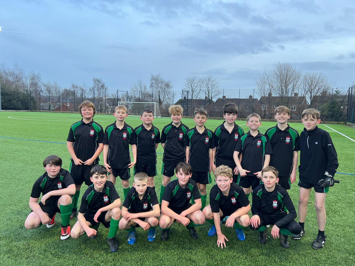 Llongyfarchiadau i Fl.7 a diolch i @addgorffYMLl am y gêm ⚽️ Congratulations to Bl.7 &amp; Diolch to YMLl for the game