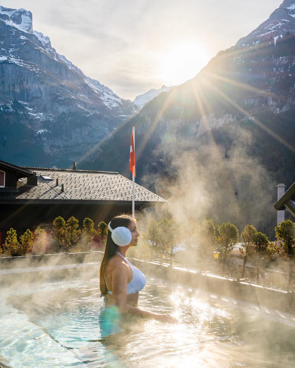 Spa days in Switzerland 💦 Chilly weather and warm water is hands down the best combination, am I right.
#switzerland #switzerlandtrip #myswitzerland #boutiquehotelglacier #hotelsandresorts #uniquehotels #beautifulhotels #boutiquehotels #forbestravelguide #vacations