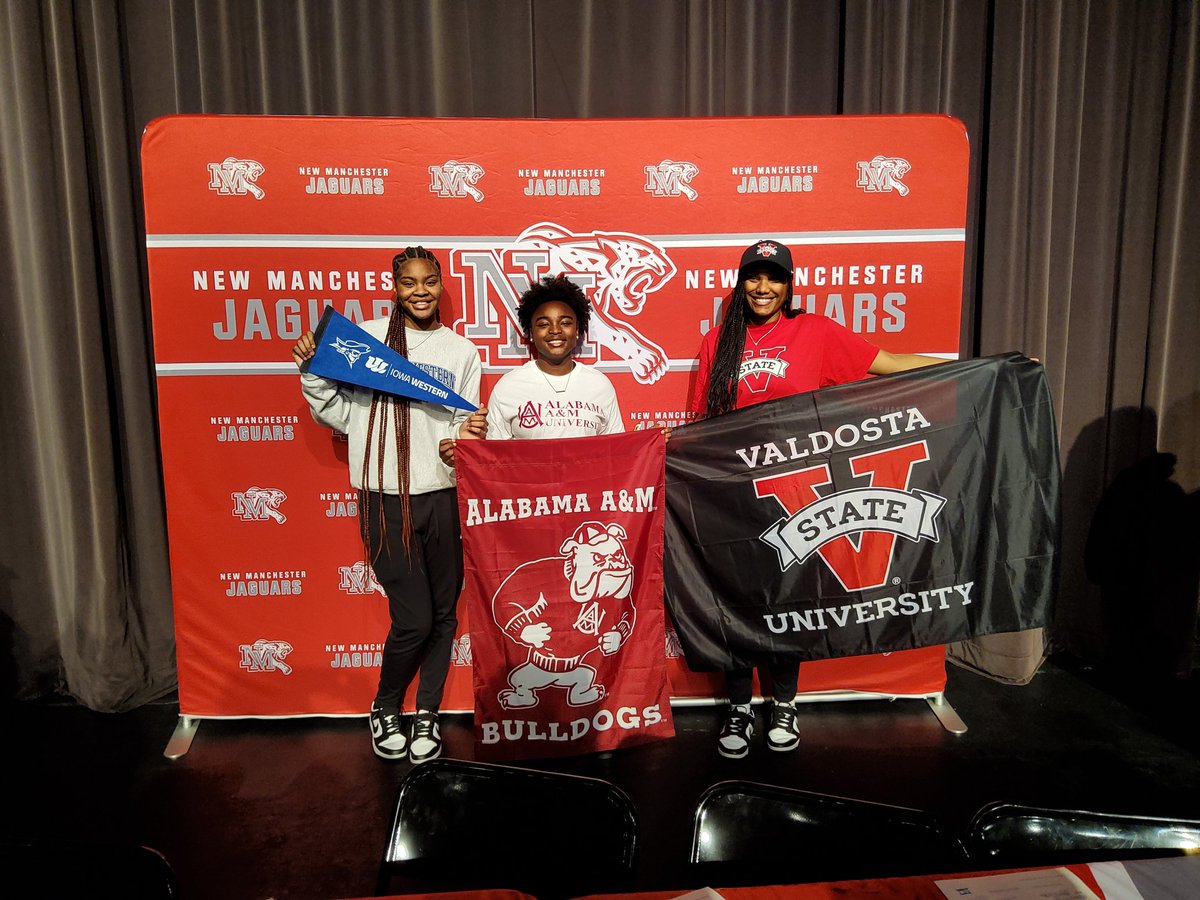 Congratulations  Ladies on your Signing day. So proud 👏  🥲 🥰 of you!