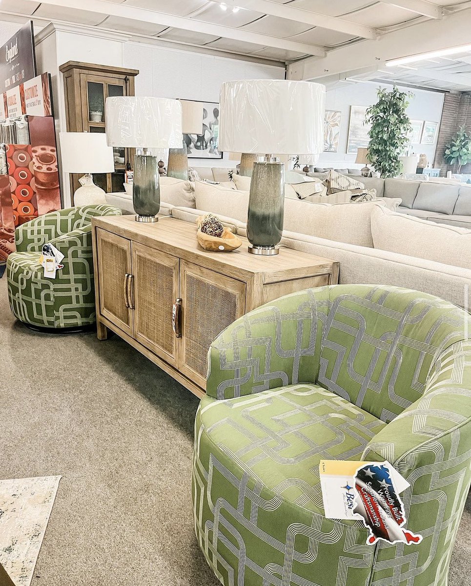 Adding some color to your feed! ✨ Simplicity describes this Kahlari swivel glider chair. The tall back curves around and flows seamlessly to the handcrafted cording and accents. 
•
•
•
#besthomefurnishings #bestchairs #best #brickandmortar #furniture #swivel