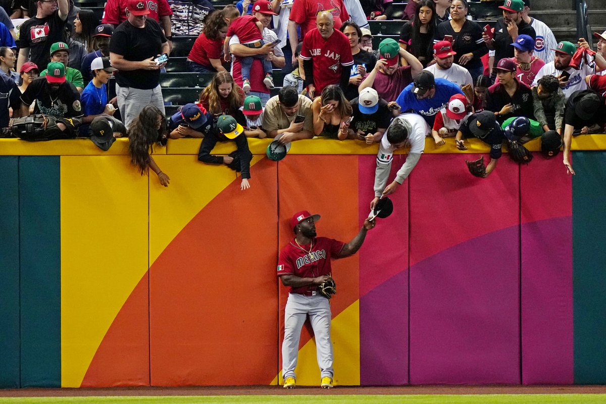 Professional Baseball Photographers' Association tweet media