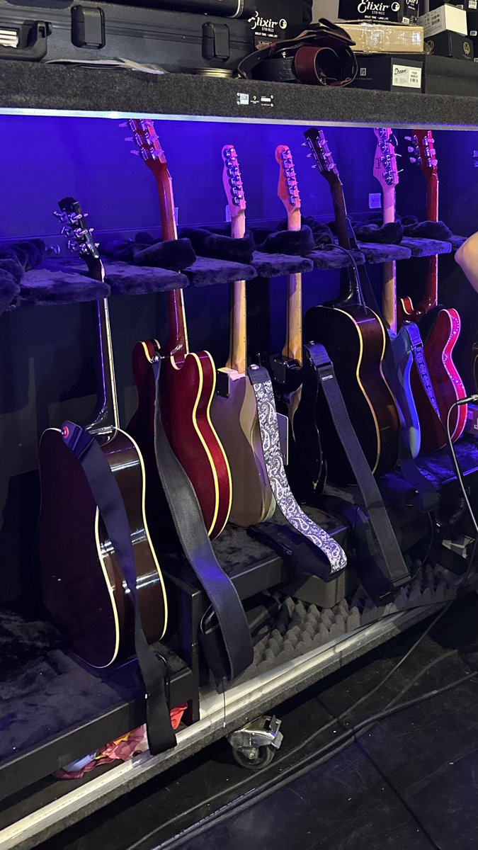 Niall Horan tweet media