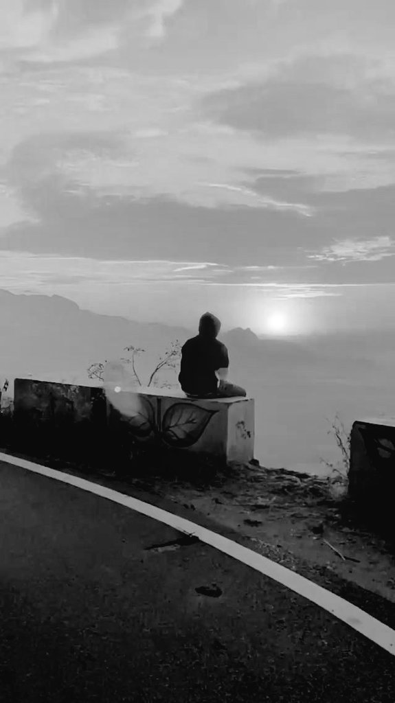Alone !! 💔💔