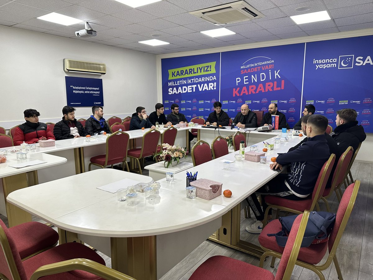 Gençlik kolları olağan haftalık olağan toplantımızı İlçe Başkanımız Yasin Kadıoğlu Bey’in katılımlarıyla gerçekleştirdik. 

#gencsaadet #pendikgencsaadet