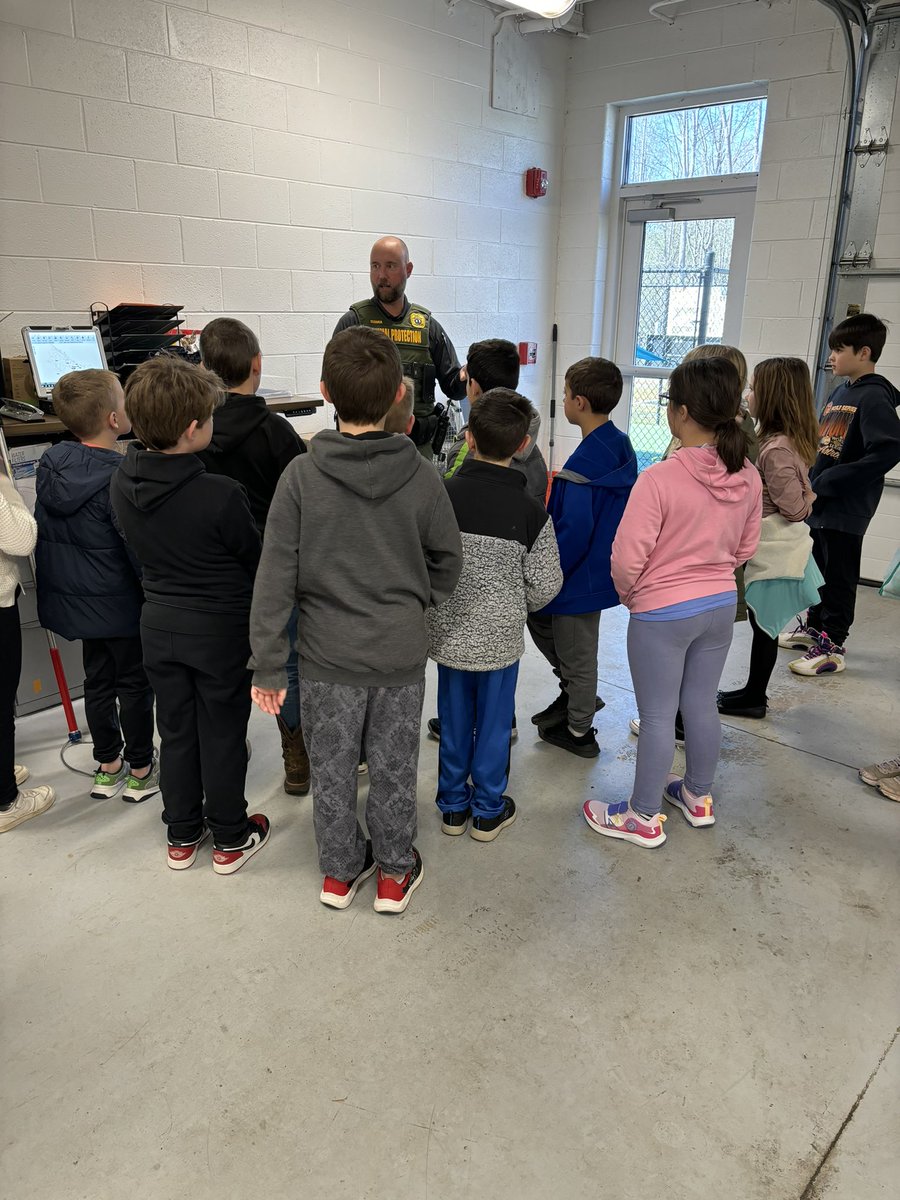 GES_JenCarr's tweet photo. We enjoyed spending a little time at the Goochland Animal Shelter today. https://t.co/IwE8CeqzB8