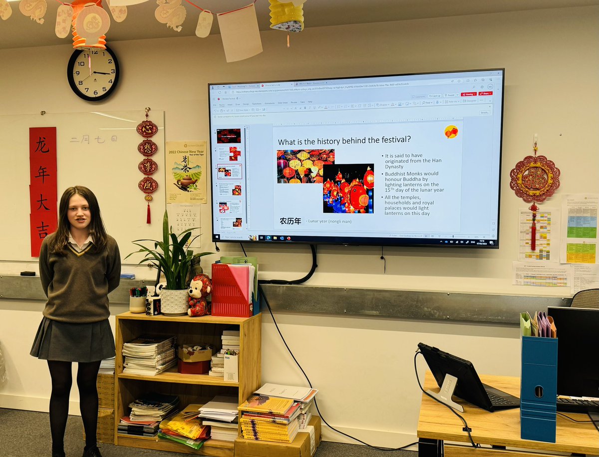ElthamCLang's tweet photo. Year 9 students presented their study about Chinese Lantern Festival to celebrate Chinese New Year🏮🧧🧨
@ElthamCollegeUK https://t.co/9hAmyTGqwc