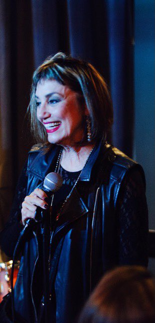 cecegablejazz's tweet image. Next Year’s Song Review
by Matt Micucci
jazziz.com

CeCe Gable shares her sincere hopeful message after recent times of hardships.

📷 from @room623nyc by @NickCarterPhoto 

#cecegable #jazziz #jazzreview #jazzsinger #nextyearssong #tour