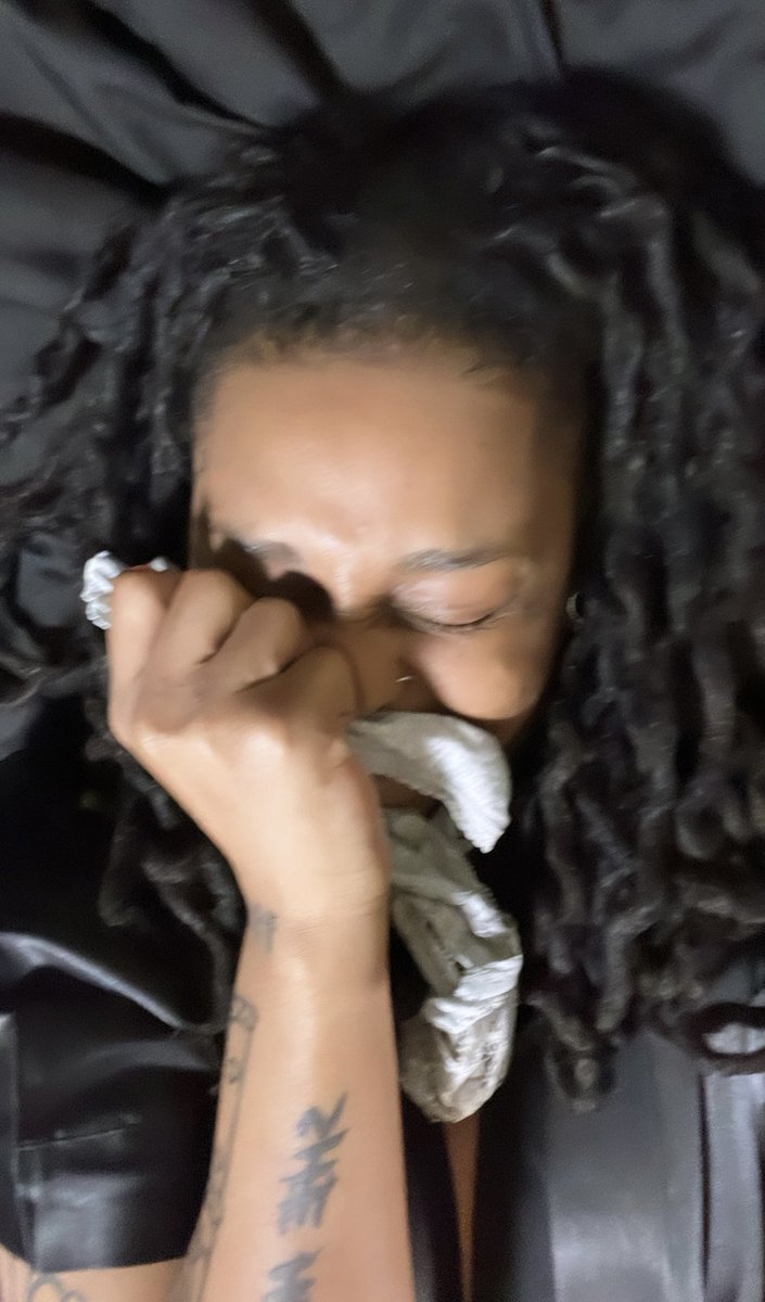 zdagoods's tweet image. Her ❤️