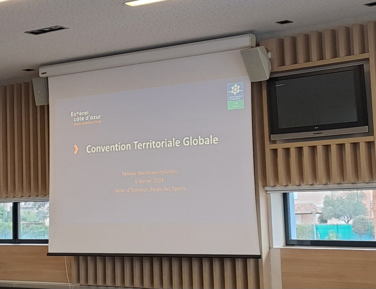 LeilaHamanda's tweet photo. #capemploi83 aux côtés de l'agglomération #esterelcotedazur dans le cadre de la Convention Territoriale Globale.
🎯Co-construction
🎯 Interconnaissance de tous les acteurs pour répondre au mieux au besoin des territoires. #inclusion #mieuxvivreensemble @EsterelCoteAzur https://t.co/0yHaitkKIr
