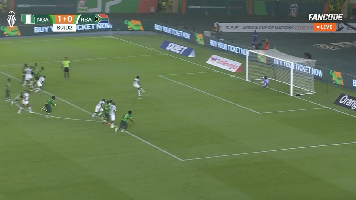 TrollFootball's tweet photo. 85' Osimhen makes it 2-0 against South Africa

87' VAR overturns the goal and gives a penalty to South Africa

90' Mokoena converts the penalty to make it 1-1

AFCON, THAT'S THE TWEET!! https://t.co/QMysPqjvwZ